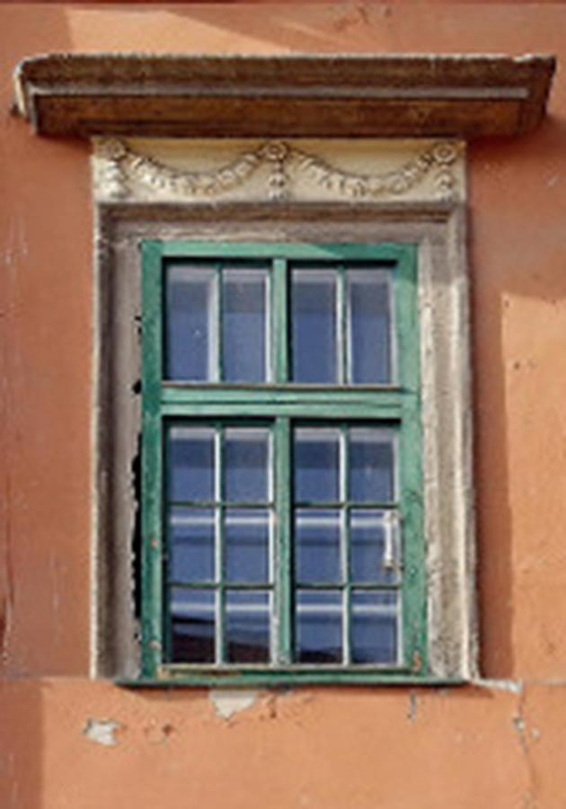 Esztergom Central Экстерьер фото